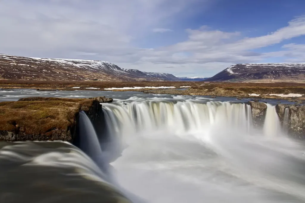 What Is the Temperature of Iceland by Month? What Is the Temperature of Iceland by Month